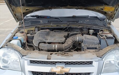 Chevrolet Niva I рестайлинг, 2012 год, 450 000 рублей, 2 фотография