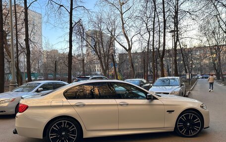 BMW 5 серия, 2015 год, 2 700 000 рублей, 13 фотография