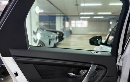 Land Rover Discovery Sport I рестайлинг, 2024 год, 6 700 000 рублей, 28 фотография