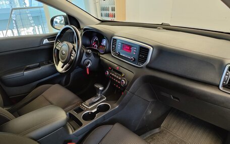 KIA Sportage IV рестайлинг, 2021 год, 2 210 000 рублей, 5 фотография