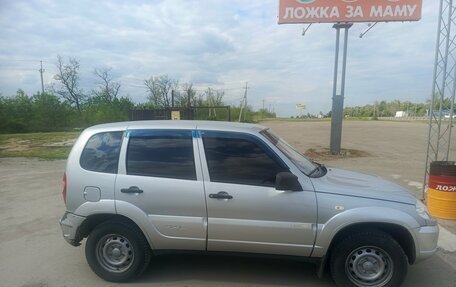 Chevrolet Niva I рестайлинг, 2013 год, 450 000 рублей, 2 фотография