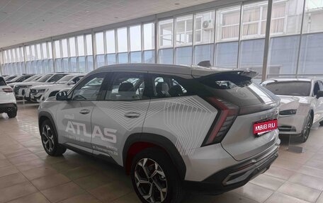 Geely Atlas, 2023 год, 2 750 000 рублей, 4 фотография