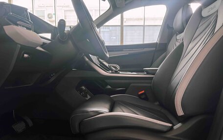 Geely Atlas, 2023 год, 2 750 000 рублей, 28 фотография