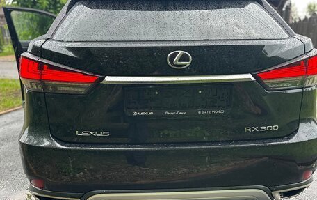 Lexus RX IV рестайлинг, 2020 год, 5 250 000 рублей, 18 фотография