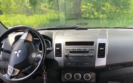 Mitsubishi Outlander III рестайлинг 3, 2008 год, 1 195 000 рублей, 8 фотография