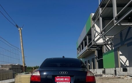 Audi A4, 2003 год, 650 000 рублей, 13 фотография