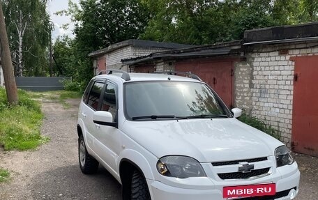 Chevrolet Niva I рестайлинг, 2019 год, 930 000 рублей, 2 фотография