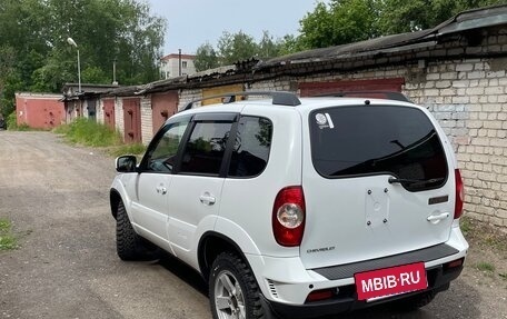 Chevrolet Niva I рестайлинг, 2019 год, 930 000 рублей, 4 фотография