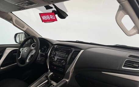 Mitsubishi Pajero Sport III рестайлинг, 2021 год, 2 589 000 рублей, 15 фотография