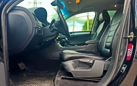Volkswagen Touareg III, 2012 год, 2 078 600 рублей, 27 фотография