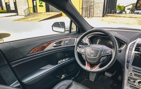 Lincoln MKZ II рестайлинг, 2017 год, 2 590 000 рублей, 11 фотография