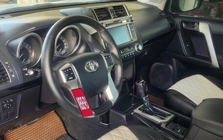 Toyota Land Cruiser Prado 150 рестайлинг 2, 2015 год, 2 990 000 рублей, 15 фотография