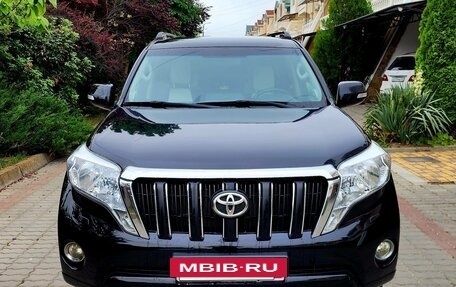 Toyota Land Cruiser Prado 150 рестайлинг 2, 2015 год, 2 990 000 рублей, 16 фотография