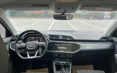 Audi Q3, 2022 год, 2 190 000 рублей, 10 фотография