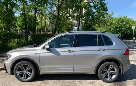 Volkswagen Tiguan II, 2018 год, 2 950 000 рублей, 8 фотография