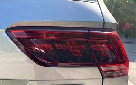 Volkswagen Tiguan II, 2018 год, 2 950 000 рублей, 11 фотография