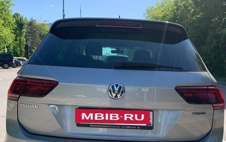 Volkswagen Tiguan II, 2018 год, 2 950 000 рублей, 10 фотография