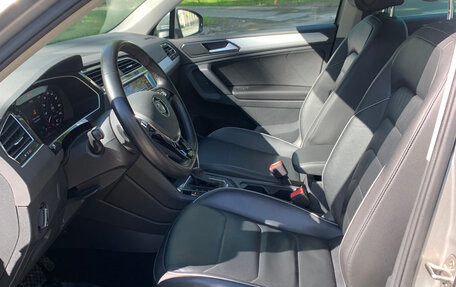 Volkswagen Tiguan II, 2018 год, 2 950 000 рублей, 13 фотография