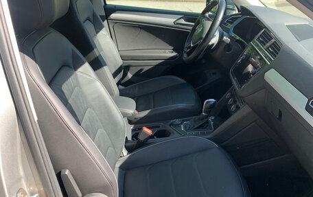 Volkswagen Tiguan II, 2018 год, 2 950 000 рублей, 15 фотография