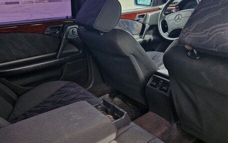 Mercedes-Benz E-Класс, 1996 год, 365 000 рублей, 11 фотография