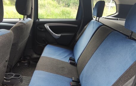 Renault Duster I рестайлинг, 2013 год, 800 000 рублей, 37 фотография