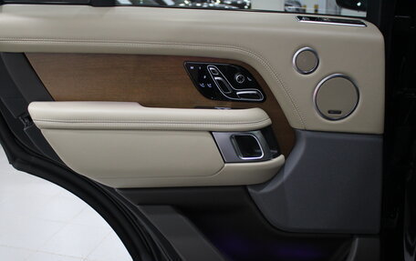 Land Rover Range Rover IV рестайлинг, 2021 год, 6 990 000 рублей, 21 фотография