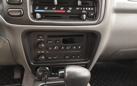 Chevrolet Tracker II, 2000 год, 880 000 рублей, 12 фотография