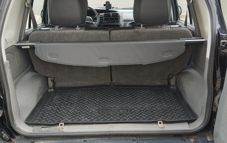 Chevrolet Tracker II, 2000 год, 880 000 рублей, 16 фотография