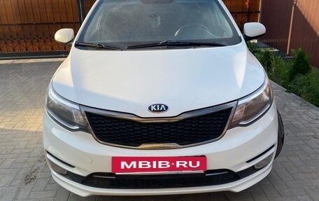 KIA Rio III рестайлинг, 2016 год, 950 000 рублей, 4 фотография