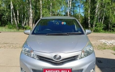 Toyota Vitz, 2012 год, 830 000 рублей, 1 фотография