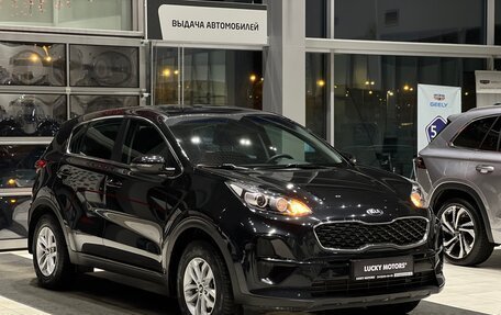 KIA Sportage IV рестайлинг, 2019 год, 1 895 000 рублей, 1 фотография
