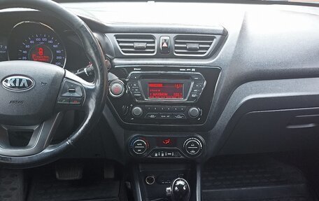 KIA Rio III рестайлинг, 2014 год, 820 000 рублей, 5 фотография