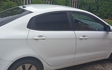 KIA Rio III рестайлинг, 2014 год, 820 000 рублей, 2 фотография