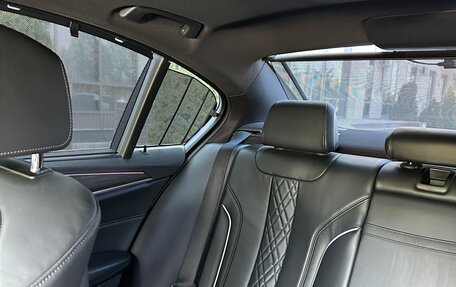 BMW 5 серия, 2018 год, 3 000 000 рублей, 8 фотография
