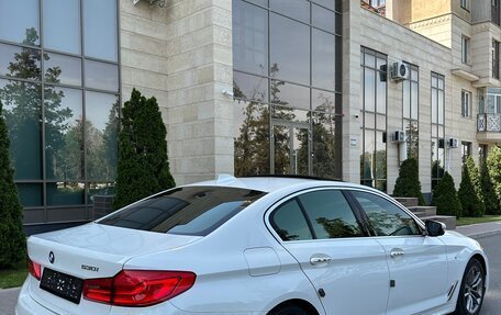 BMW 5 серия, 2018 год, 3 000 000 рублей, 6 фотография