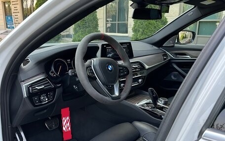 BMW 5 серия, 2018 год, 3 000 000 рублей, 7 фотография