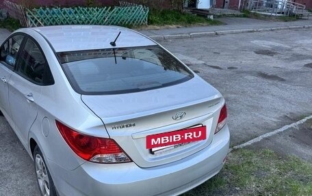 Hyundai Solaris II рестайлинг, 2013 год, 650 000 рублей, 3 фотография