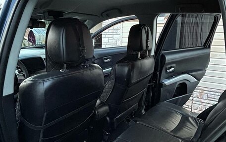 Mitsubishi Outlander III рестайлинг 3, 2011 год, 950 000 рублей, 7 фотография