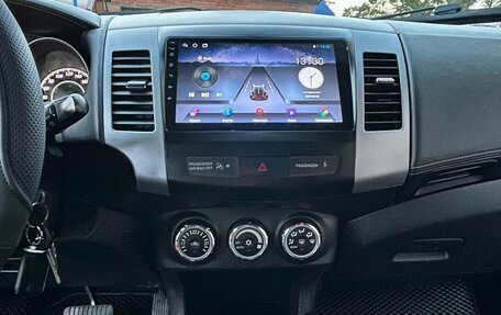 Mitsubishi Outlander III рестайлинг 3, 2011 год, 950 000 рублей, 6 фотография