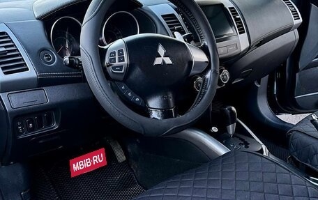 Mitsubishi Outlander III рестайлинг 3, 2011 год, 950 000 рублей, 5 фотография