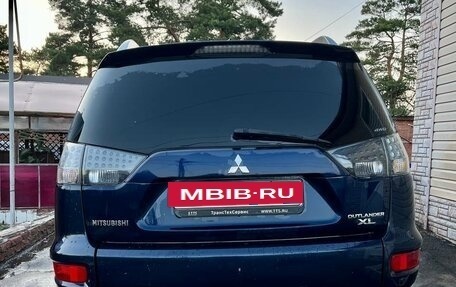 Mitsubishi Outlander III рестайлинг 3, 2011 год, 950 000 рублей, 4 фотография