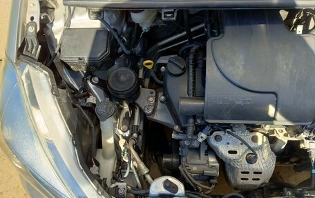 Toyota Vitz, 2012 год, 830 000 рублей, 12 фотография