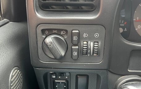 Opel Frontera B, 2003 год, 900 000 рублей, 31 фотография