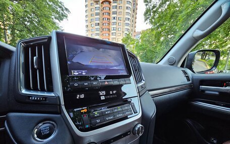 Toyota Land Cruiser 200, 2018 год, 5 999 000 рублей, 20 фотография