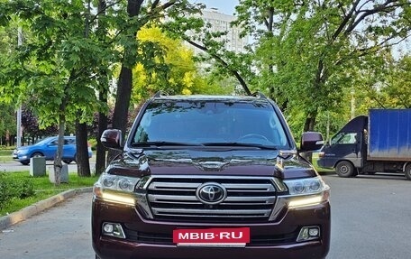 Toyota Land Cruiser 200, 2018 год, 5 999 000 рублей, 11 фотография