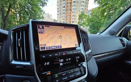 Toyota Land Cruiser 200, 2018 год, 5 999 000 рублей, 26 фотография