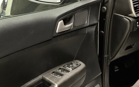 KIA Sportage IV рестайлинг, 2019 год, 1 895 000 рублей, 17 фотография