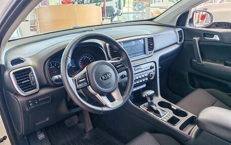 KIA Sportage IV рестайлинг, 2021 год, 2 690 000 рублей, 18 фотография