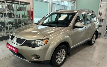 Mitsubishi Outlander III рестайлинг 3, 2007 год, 759 000 рублей, 1 фотография