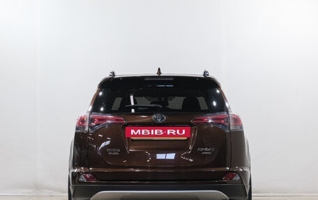 Toyota RAV4, 2018 год, 2 899 000 рублей, 6 фотография